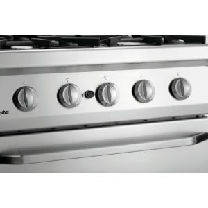 Four-burner stove with gas oven GN 2/1 Series 700