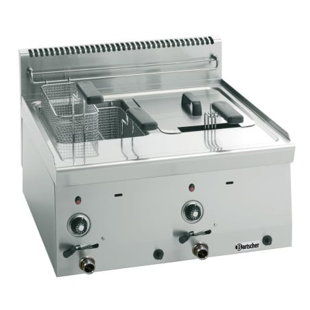 Professional gas countertop fryer with 2 tanks of 8L each for restaurants