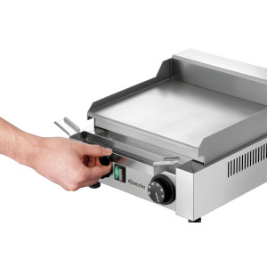 Plancha professionnelle GDP 260E-G Bartscher: cuisson homogène et sûre!