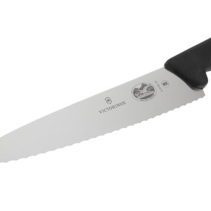 Couteau de Cuisinier Denté 190 mm Victorinox : Qualité et Précision