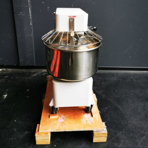 Επαγγελματικός Πλανητικός Μίξερ 20L Dynasteel