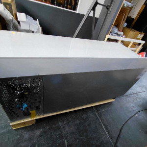 Ψυγείο Τραπέζι 3 Πόρτες GN1/1 - Βάθος 700 με Πλάτη - Dynasteel