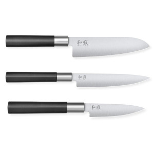Σετ 3 μαχαιριών Wasabi Black - Γραφείο Universal και Santoku από την KAI: ποιότητα, απόδοση και ακρίβεια στην κουζίνα.